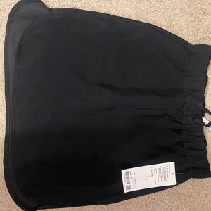 Lululemon On the Fly skirt size 6 NWT